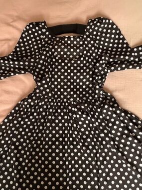 Robe Claudie Pierlot noire à pois rétro